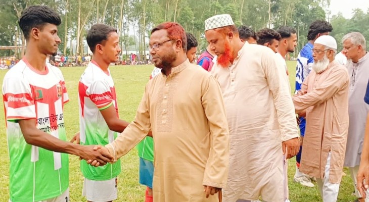 দিনাজপুরের বীরগঞ্জে কেএফটি কবিরাজহাট ফুটবল টুর্নামেন্টের তৃতীয় আসরের উদ্বোধন